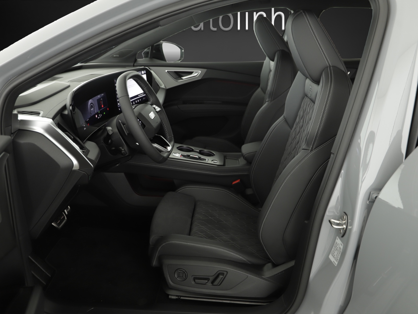 AUDI Q4 e-tron SUV quattro performance-image-8