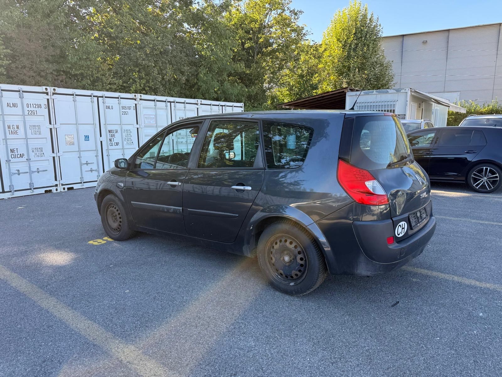 RENAULT Grand Scénic 2.0 16V Dynamique-image-5