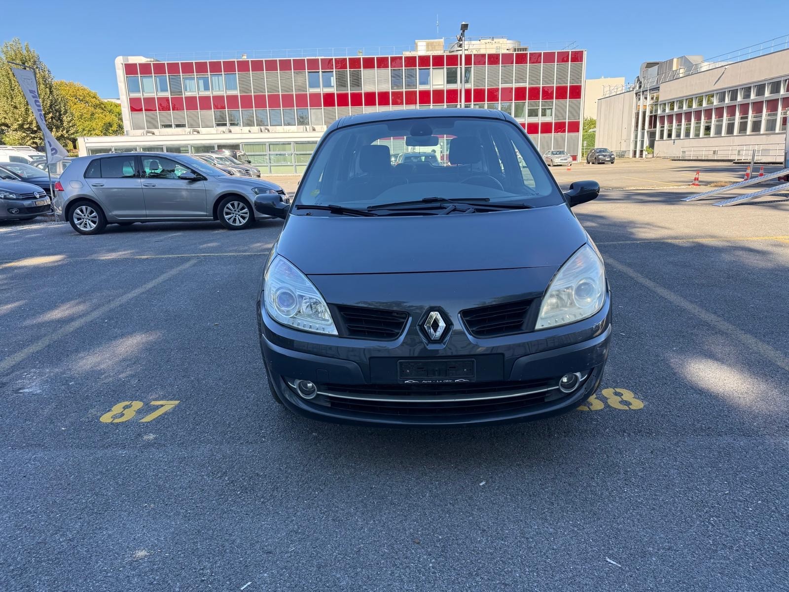 RENAULT Grand Scénic 2.0 16V Dynamique-image-1