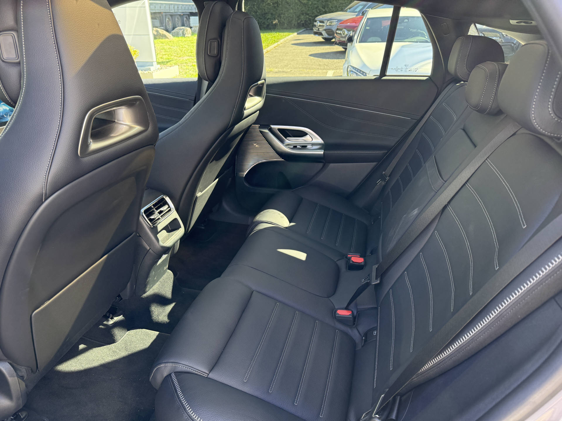 MERCEDES-BENZ GLC 400 4matic-image-5
