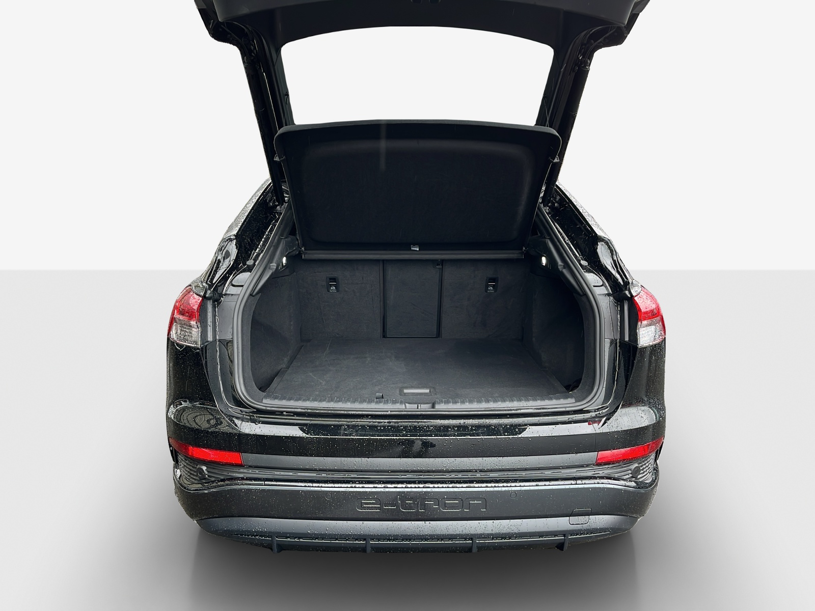 AUDI Q4 Sportback e-tron 55 quattro-image-11