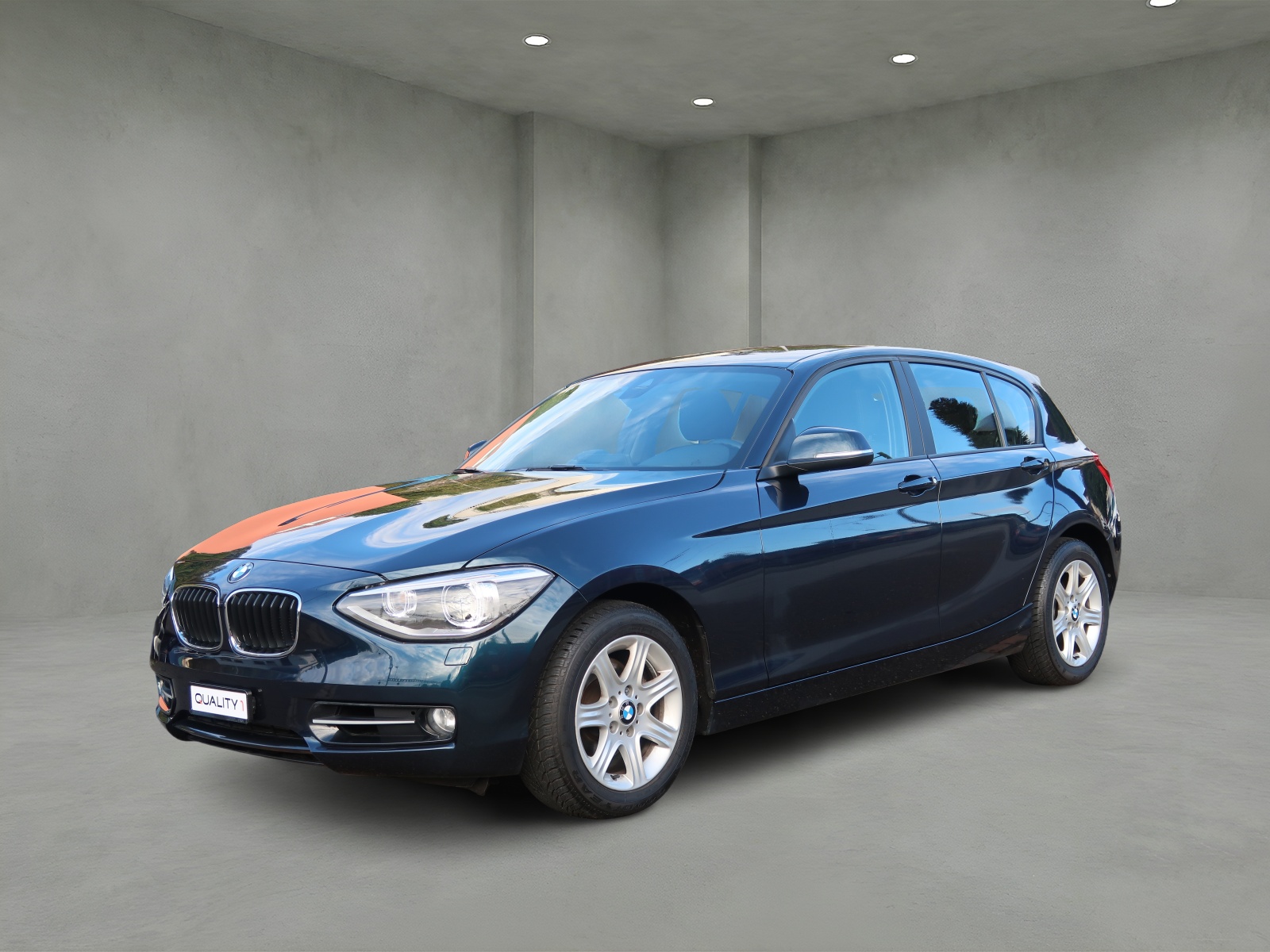 BMW 118i Sport Line Steptronic-image-0