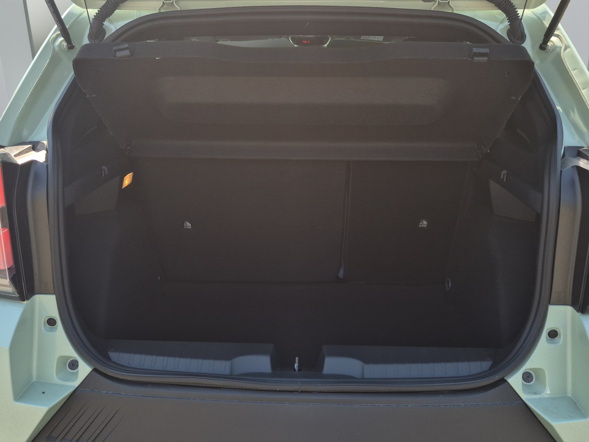 FIAT Grande Panda 1.2 Hybrid Icon-image-17