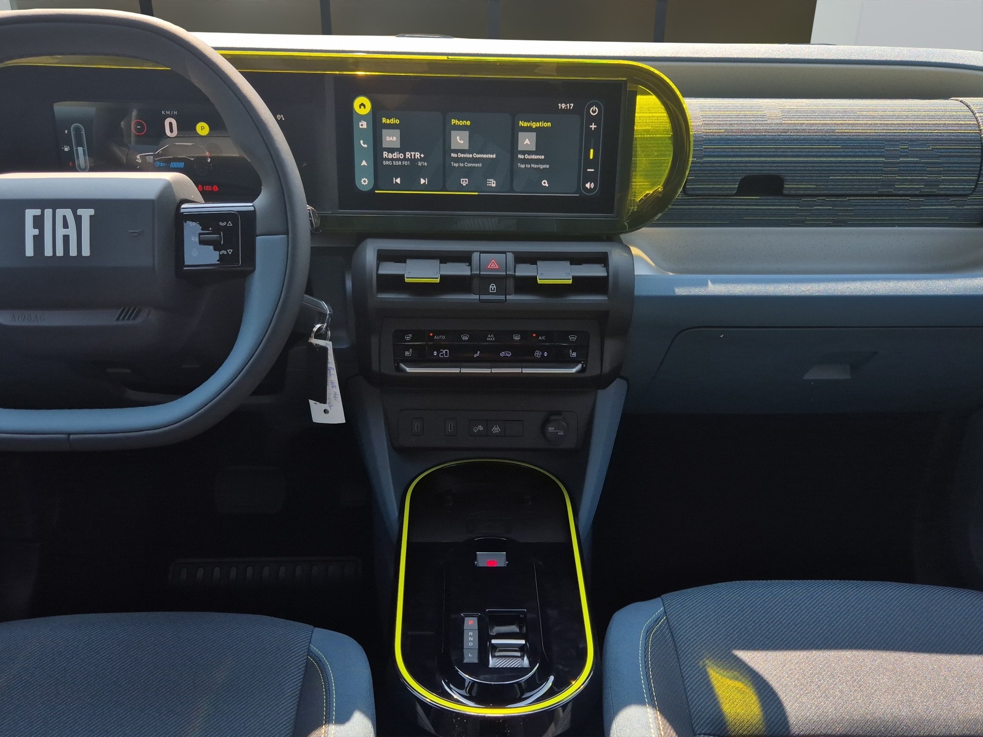 FIAT Grande Panda 1.2 Hybrid Icon-image-13