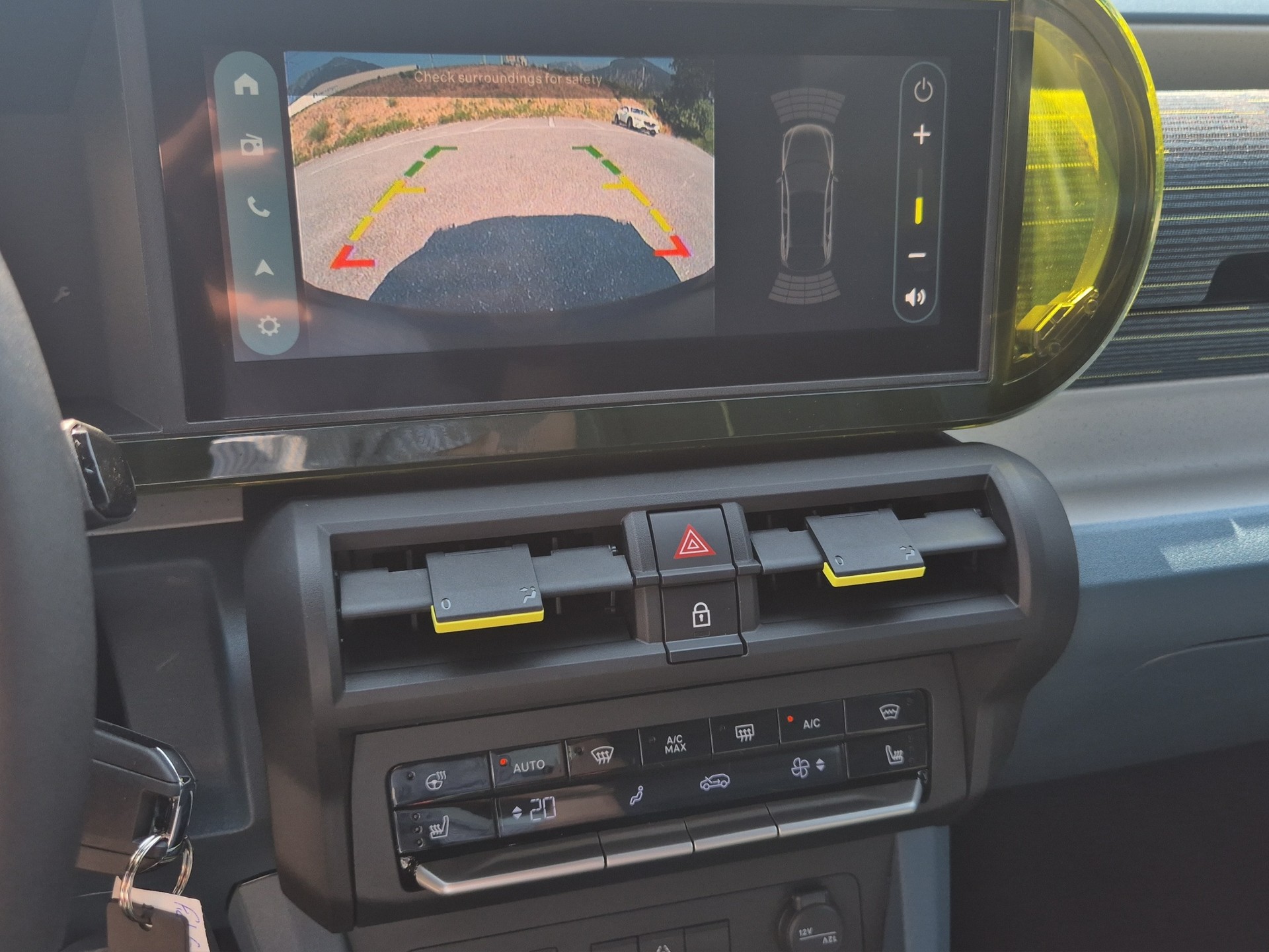 FIAT Grande Panda 1.2 Hybrid Icon-image-14