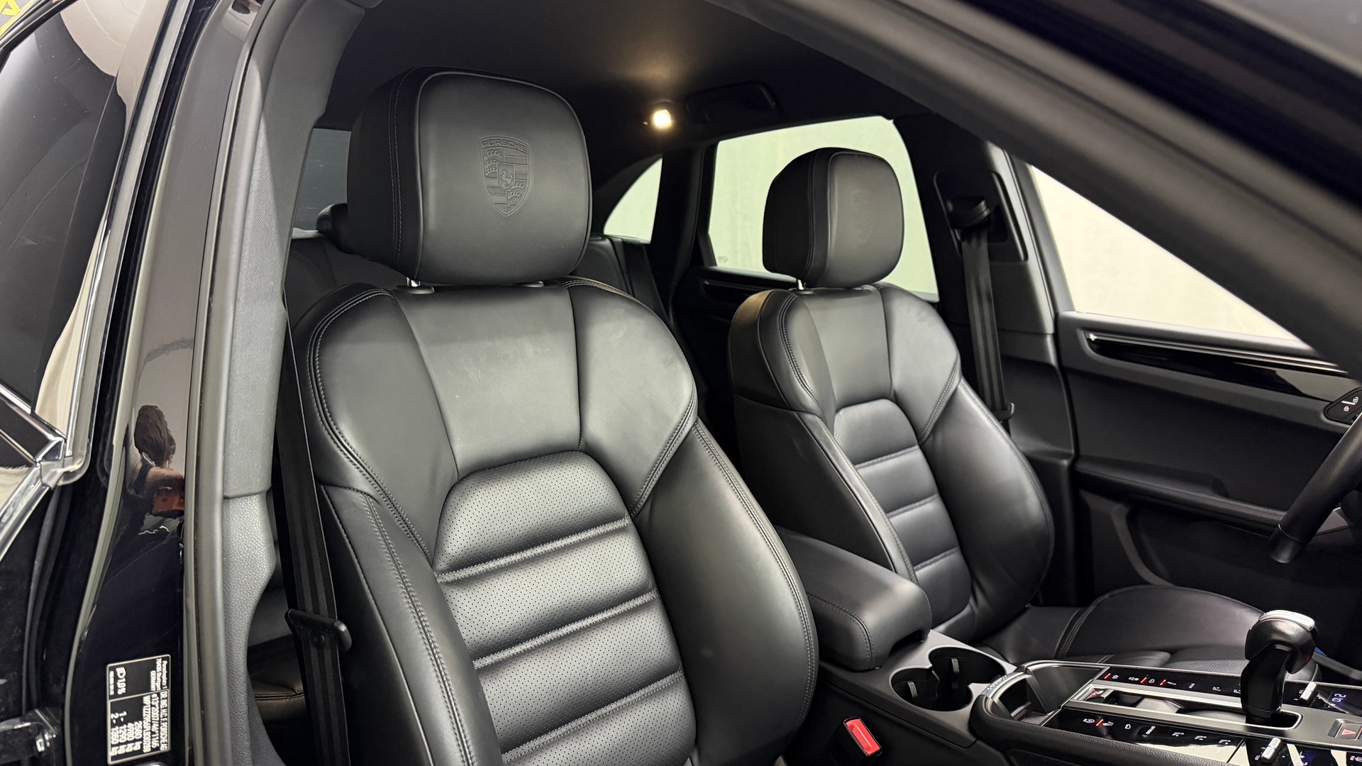 PORSCHE Macan S PDK-image-14