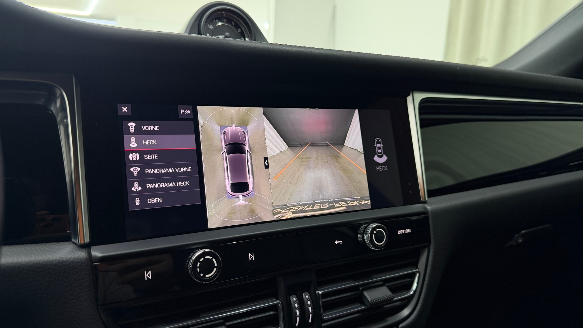 PORSCHE Macan S PDK-image-16