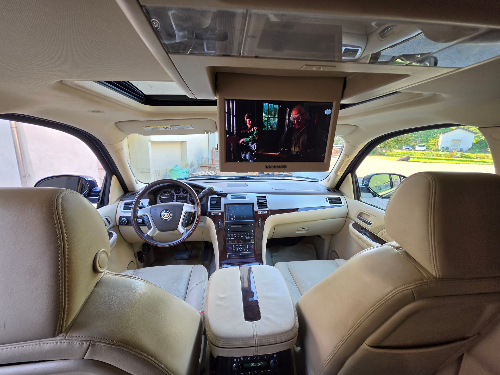 CADILLAC Escalade 6.2 Sport Luxury-image-24