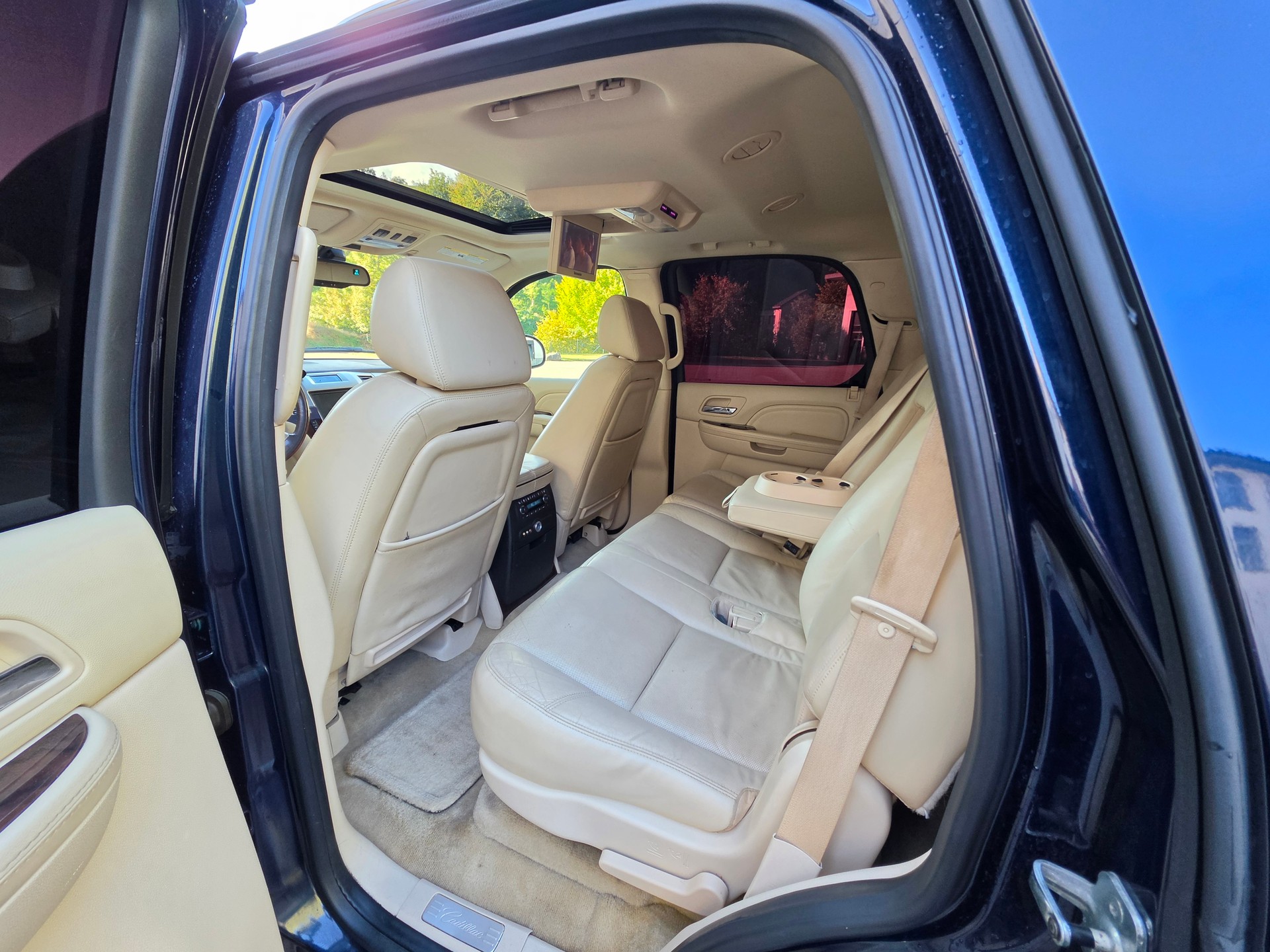 CADILLAC Escalade 6.2 Sport Luxury-image-22