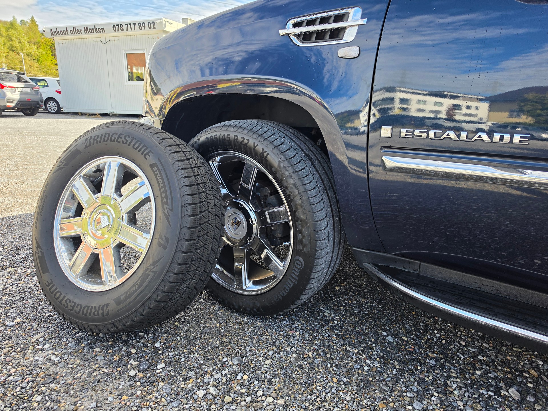 CADILLAC Escalade 6.2 Sport Luxury-image-26