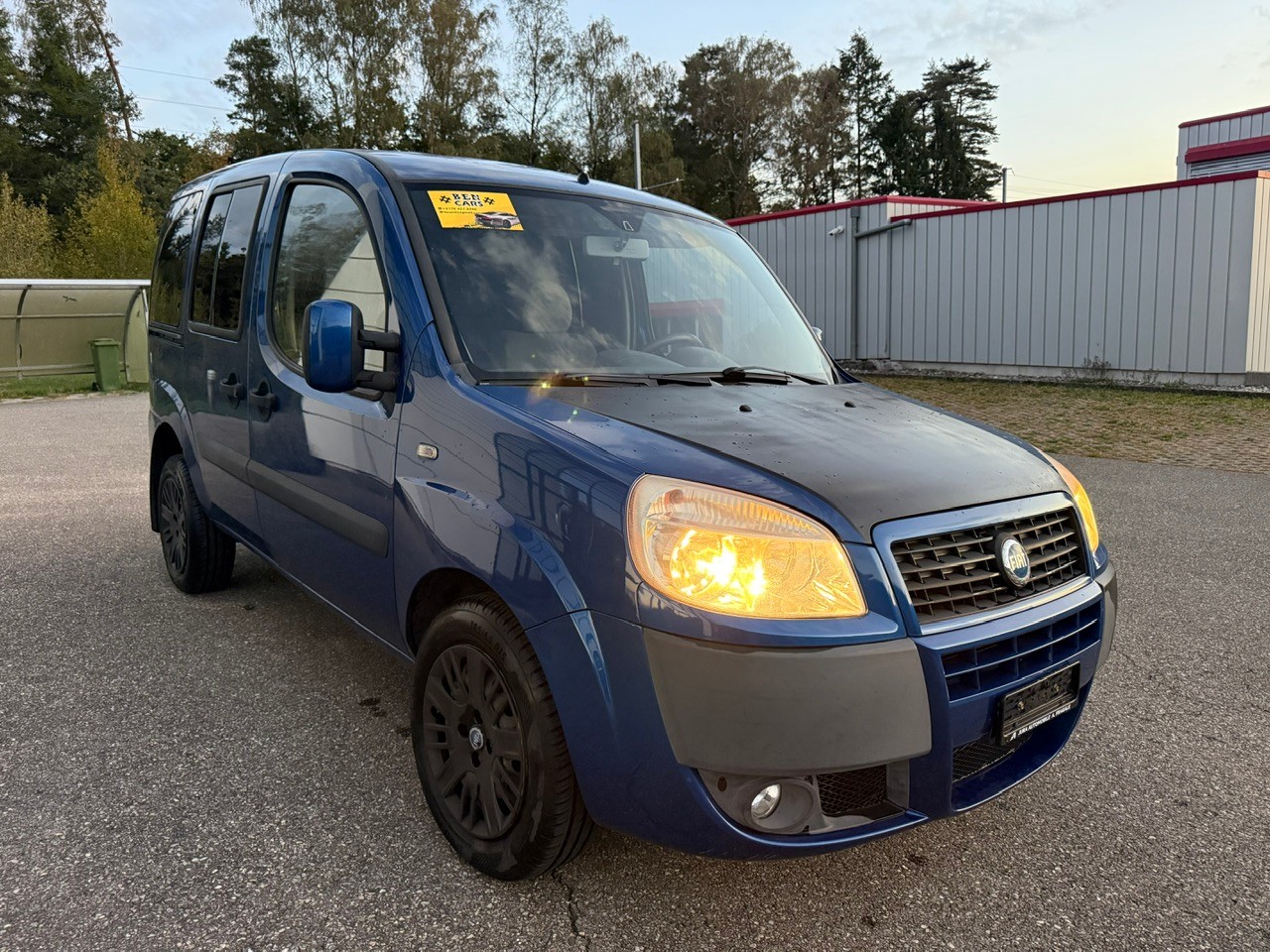 FIAT Doblò 1.9 JTD eMusica-image-1