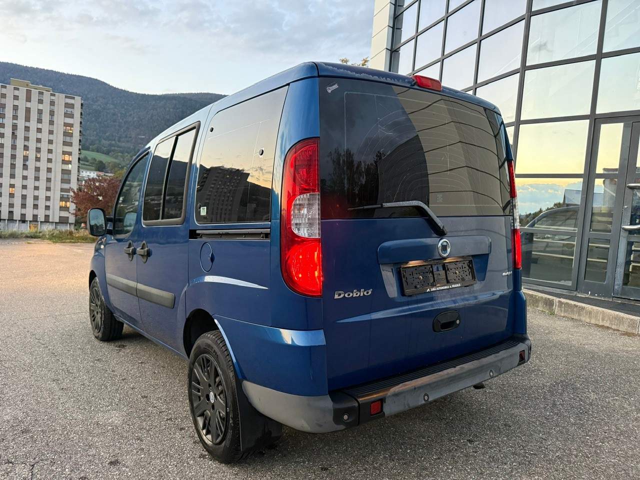 FIAT Doblò 1.9 JTD eMusica-image-4
