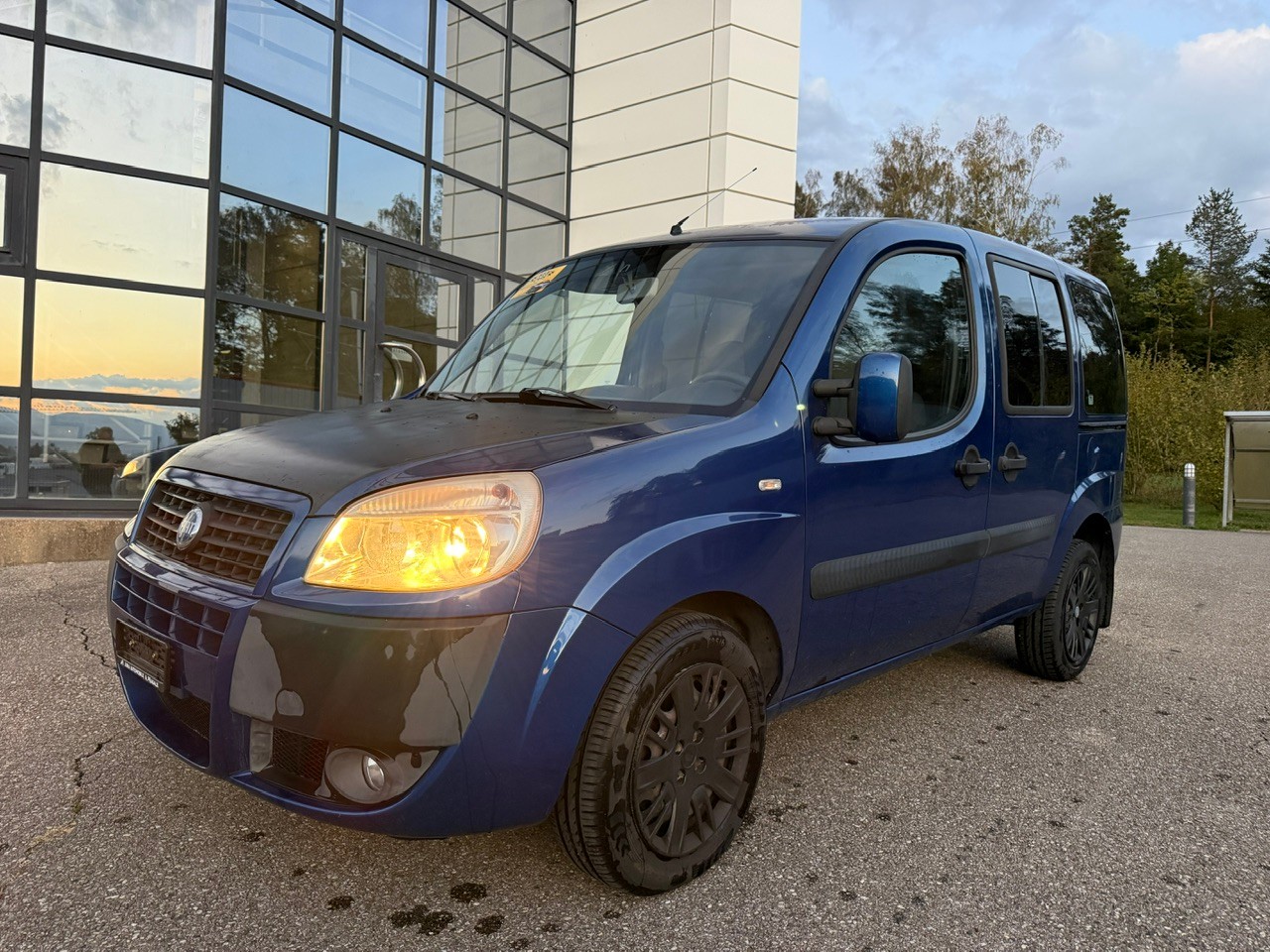 FIAT Doblò 1.9 JTD eMusica-image-2