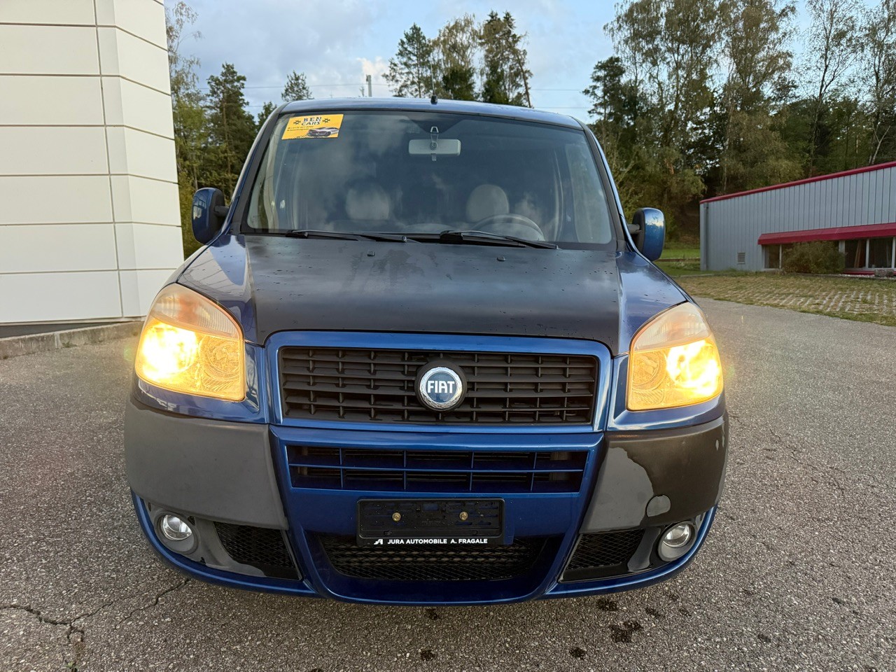 FIAT Doblò 1.9 JTD eMusica-image-0