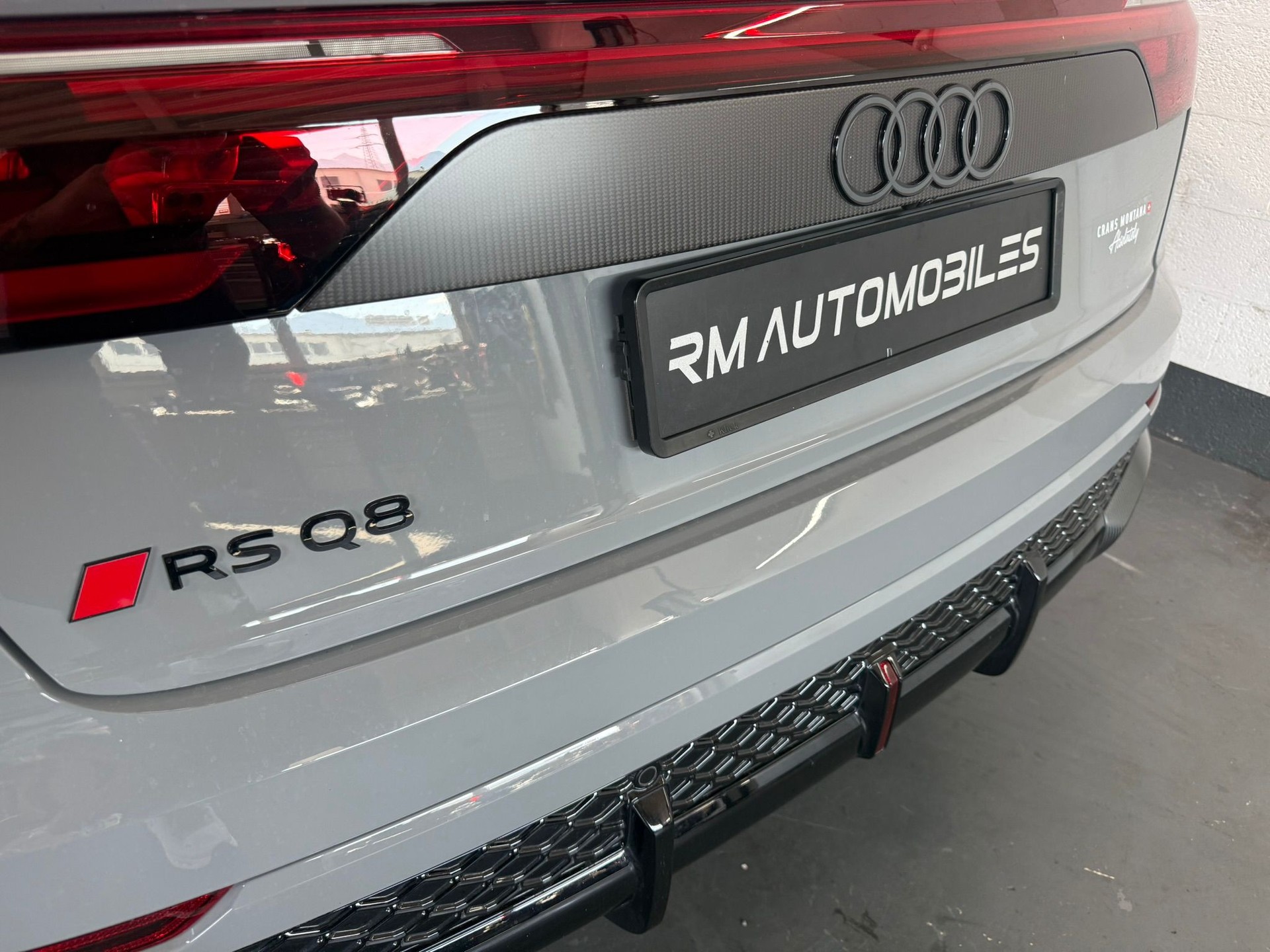 AUDI RSQ8 performance quattro-image-7