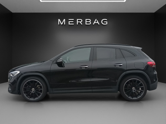 MERCEDES-BENZ GLA 250 AMG Line 4Matic-image-4