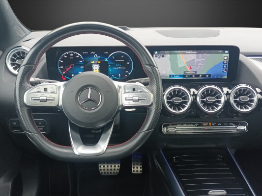 MERCEDES-BENZ GLA 250 AMG Line 4Matic-image-8