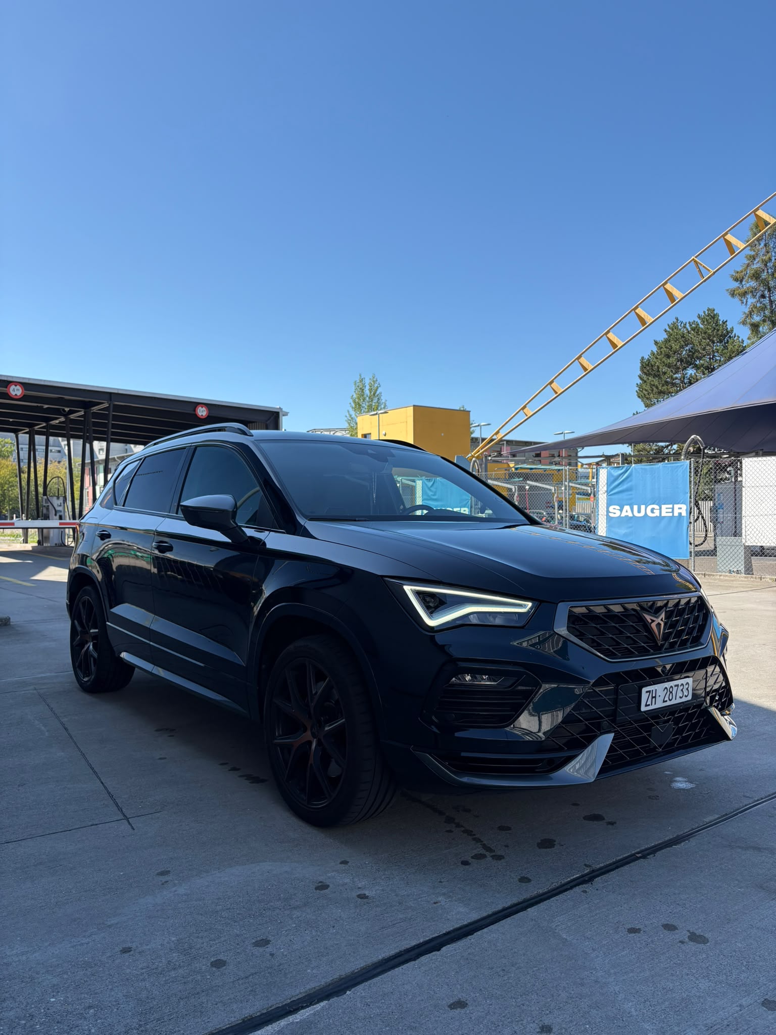 Car photo