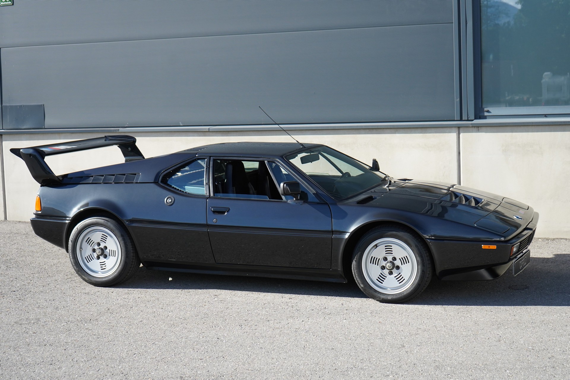 BMW M 1