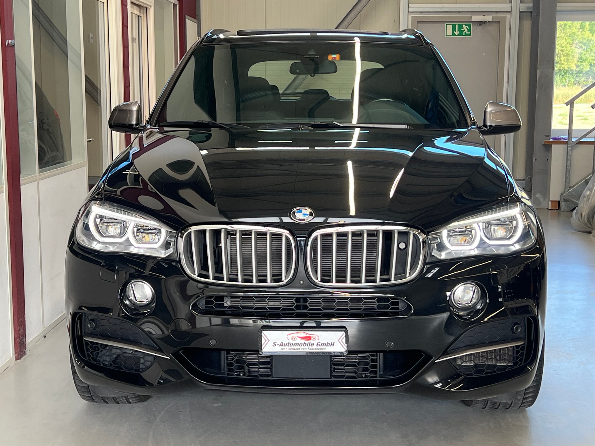 BMW X5 xDrive M50d Pure M Sport Plus Steptronic-image-1