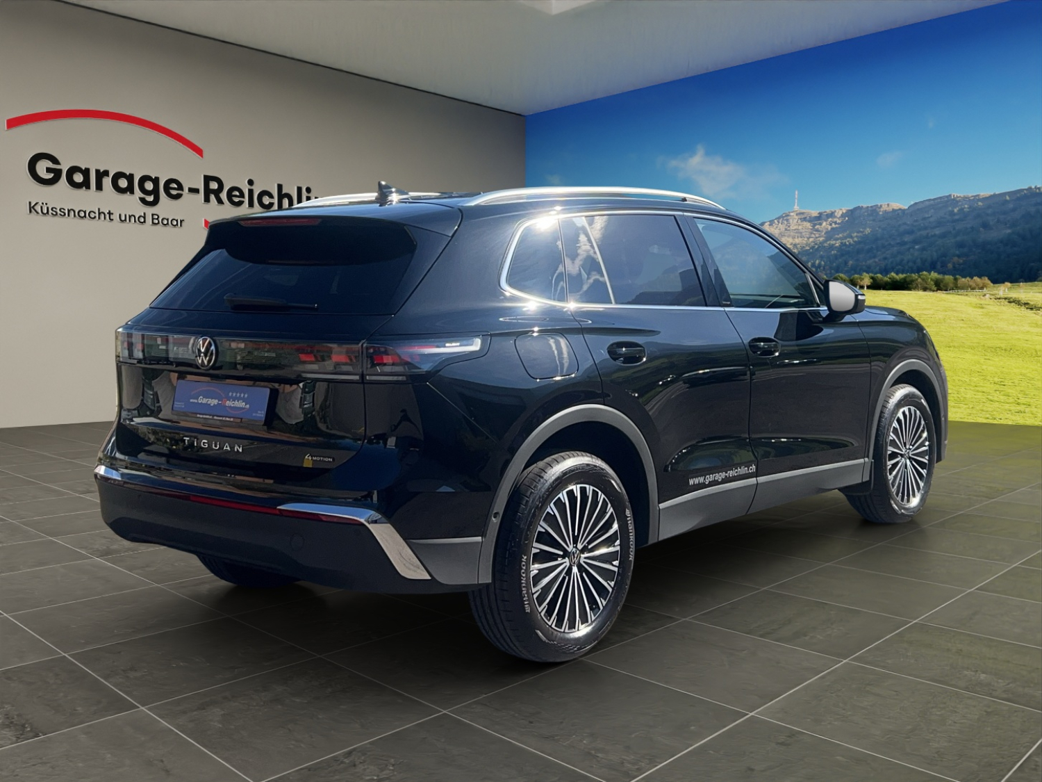 VW Tiguan 2.0 TDI SCR Elegance DSG 4motion-image-4