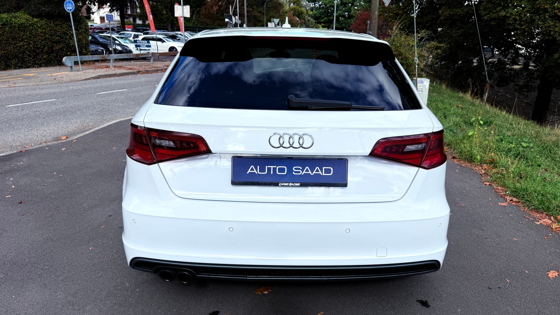 AUDI A3 Sportback 1.4 TFSI Ambiente S-Line-image-3
