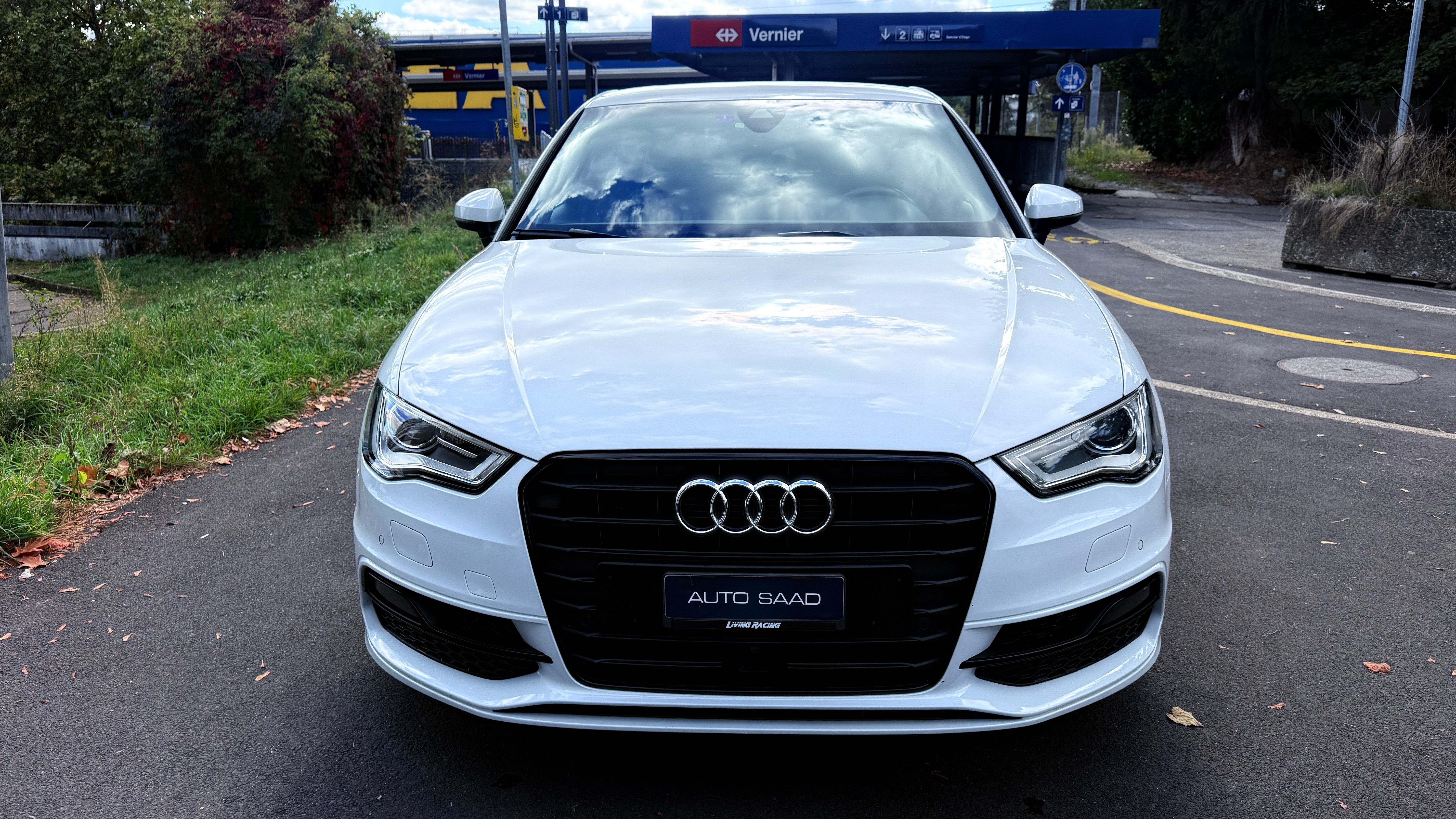 Car photo