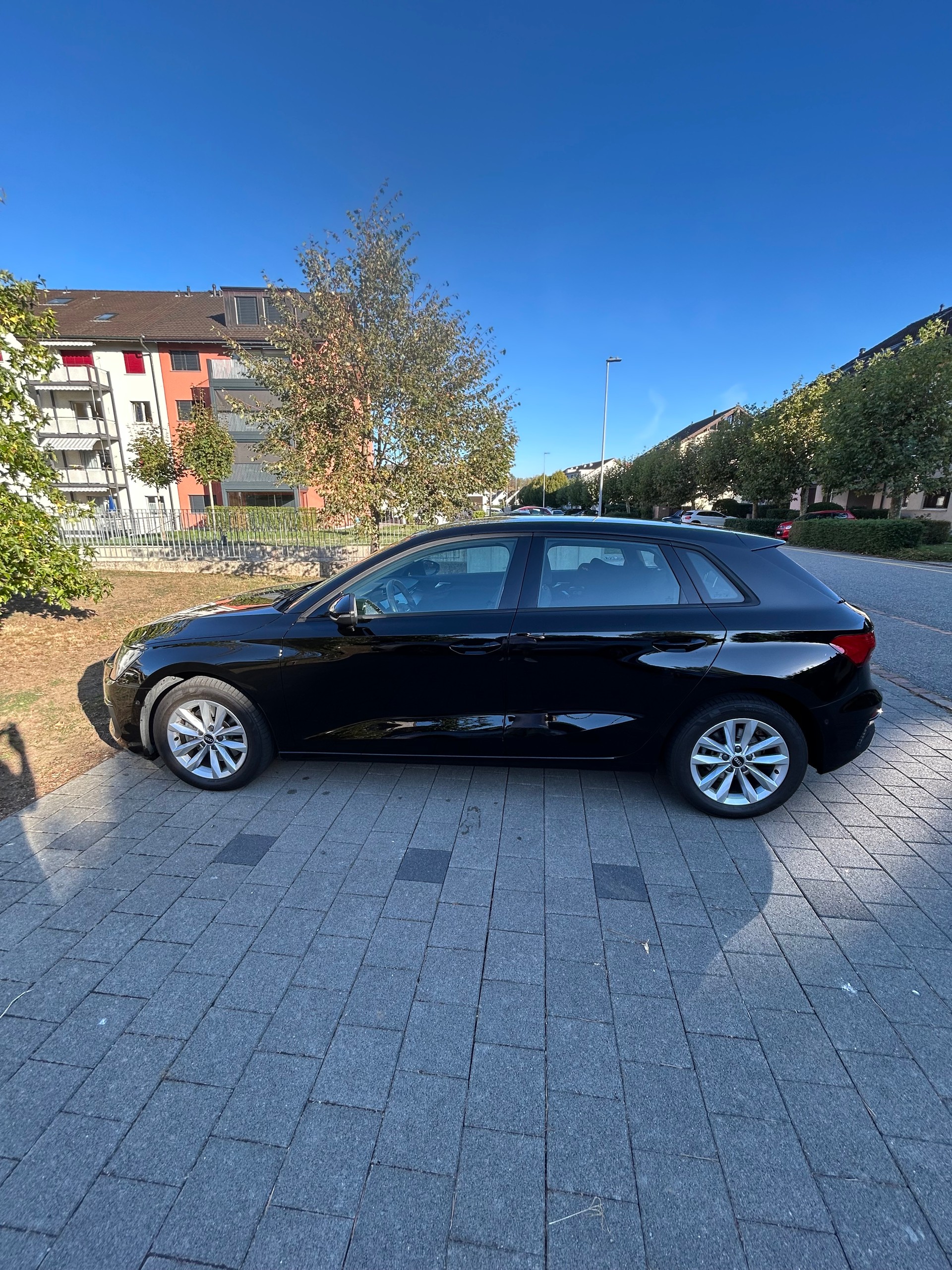 AUDI 1.5 35 TFSI Attraction S-Tronic (Gratis Service bis 2031/100k km)-image-3
