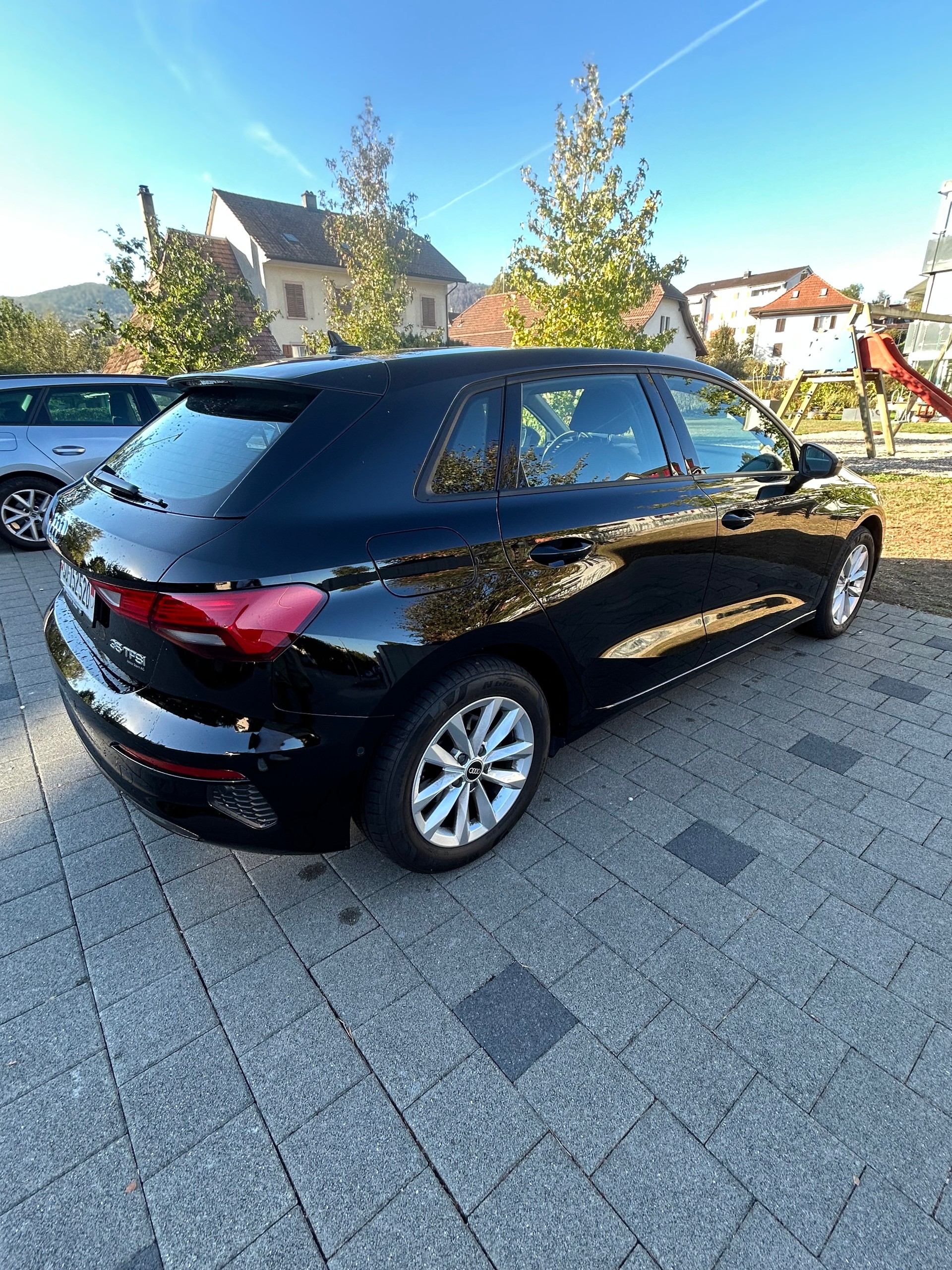 AUDI 1.5 35 TFSI Attraction S-Tronic (Gratis Service bis 2031/100k km)-image-2