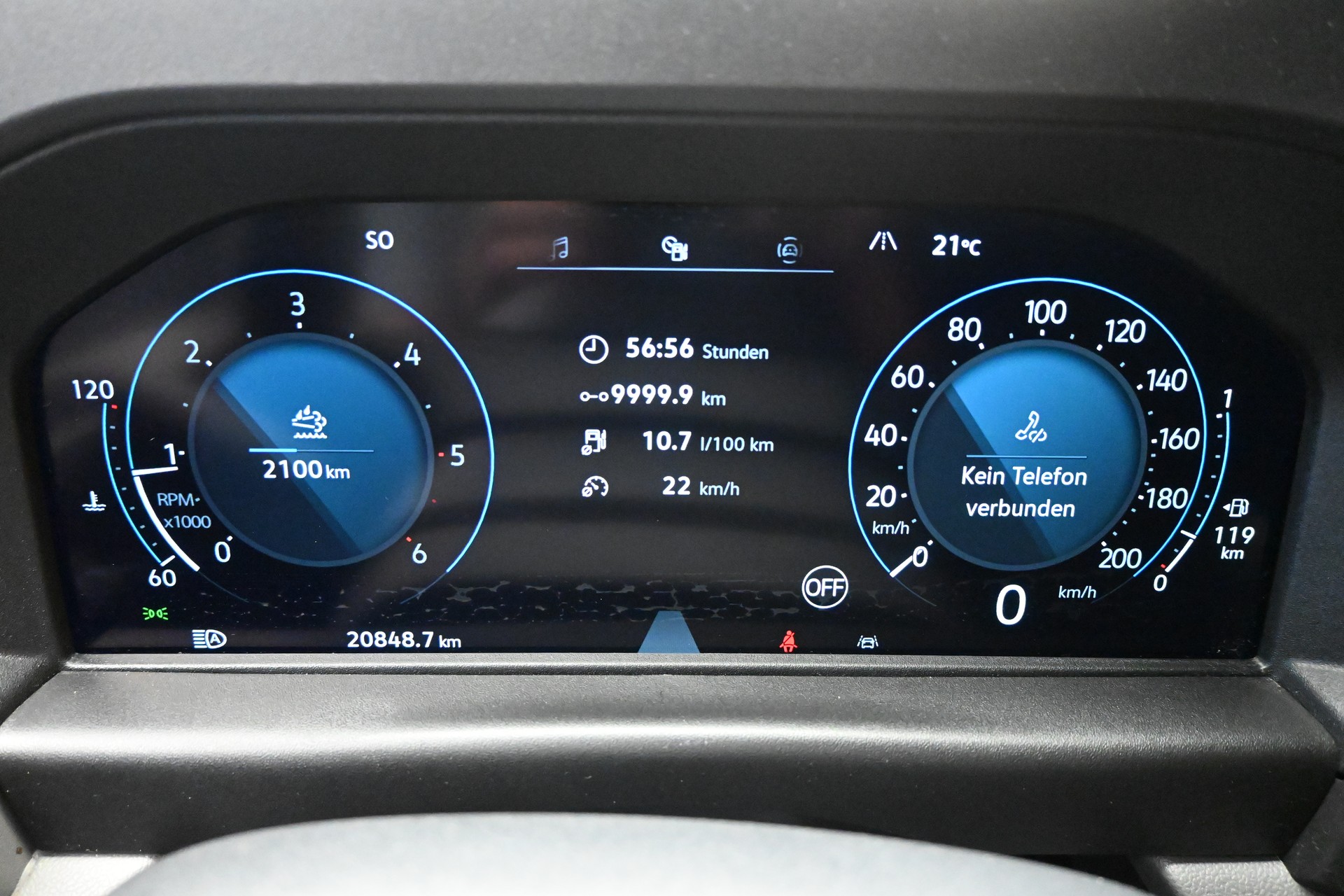 VW Transporter 2.0 TDI Lang-image-10