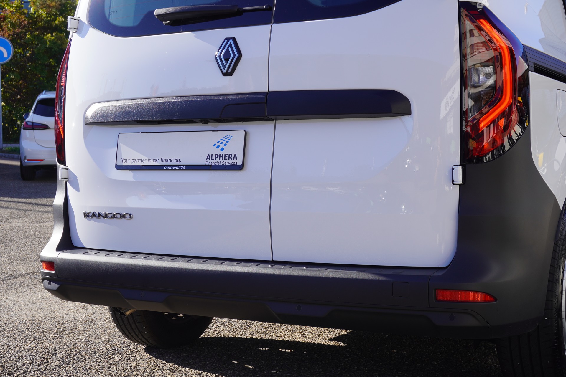 RENAULT Kangoo Van 1.5 dCi Standard L2 95 Extra-image-37