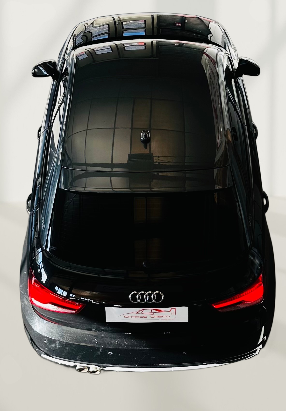 AUDI A1 Sportback 1.6 TDI Sport S-tronic S-Line-image-9
