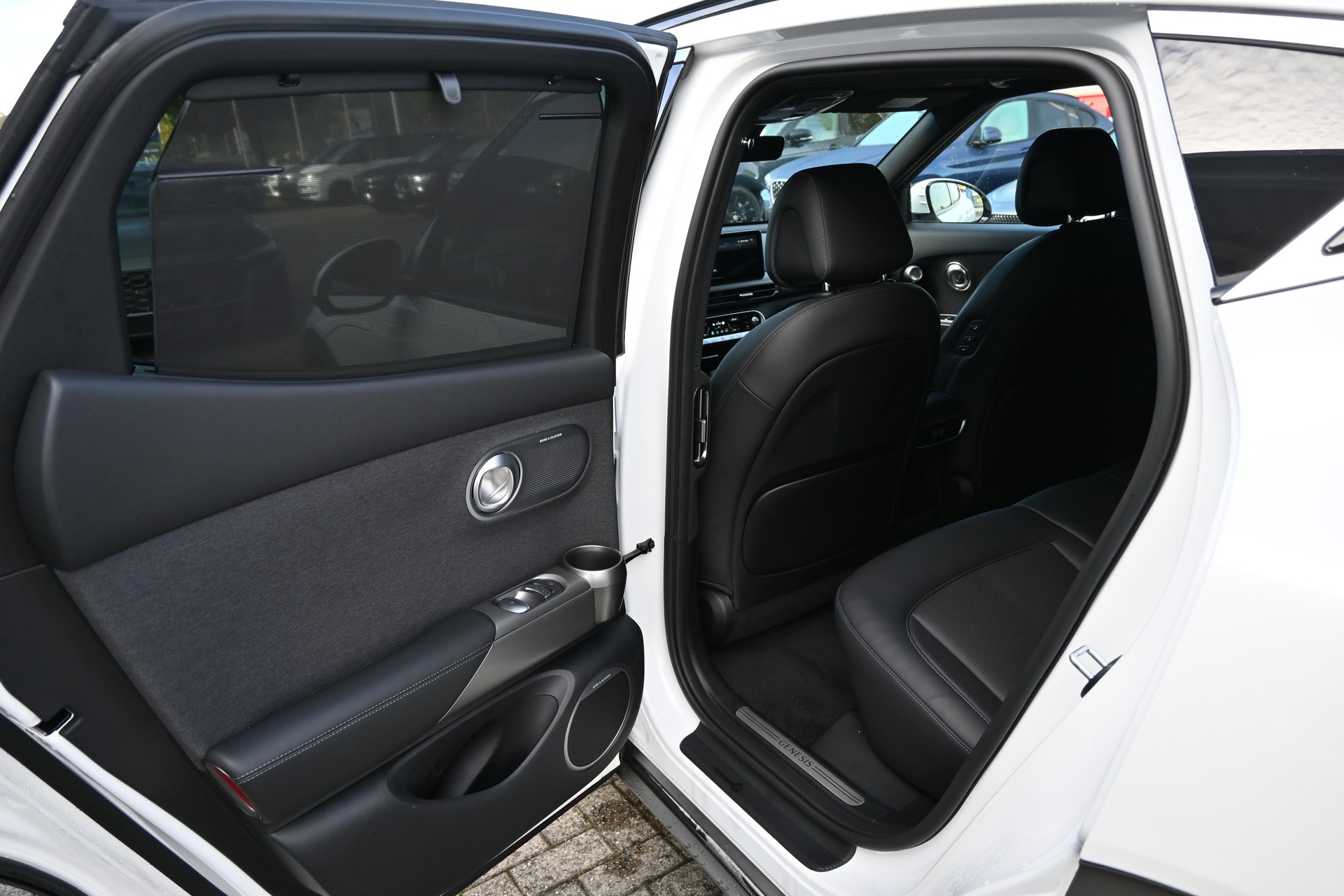 GENESIS GV60 77.4 kWh Sport AWD 4X4 318PS (CH Auto)-image-12