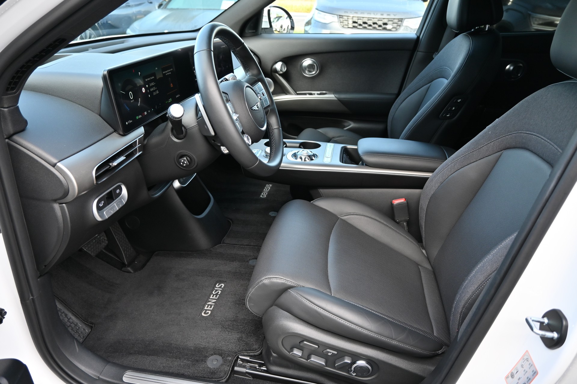 GENESIS GV60 77.4 kWh Sport AWD 4X4 318PS (CH Auto)-image-8