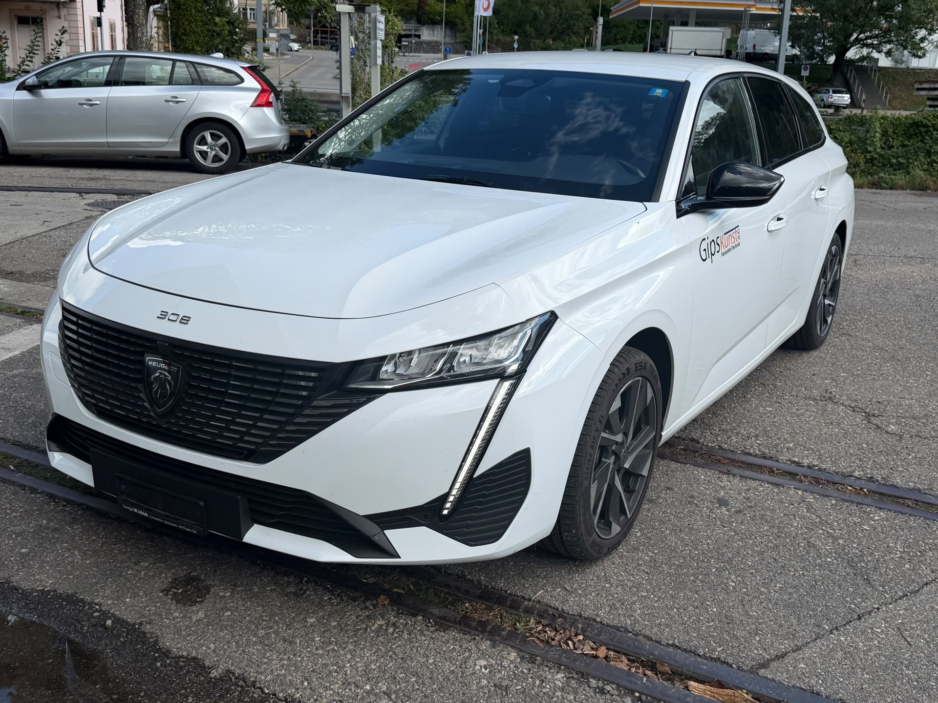 PEUGEOT 308 SW 1.2 Pure Tech Allure EAT8-image-7