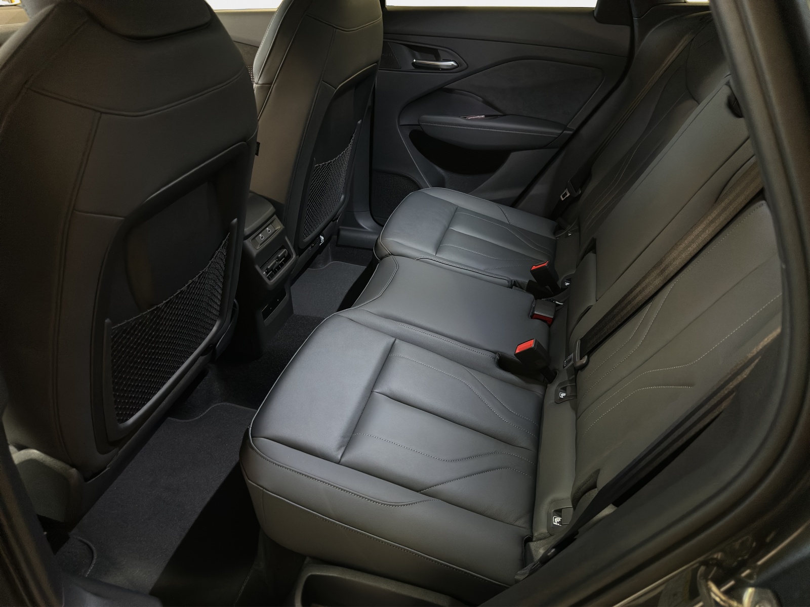 AUDI Q3 SUV TFSI quattro 195 kW S tronic-image-11