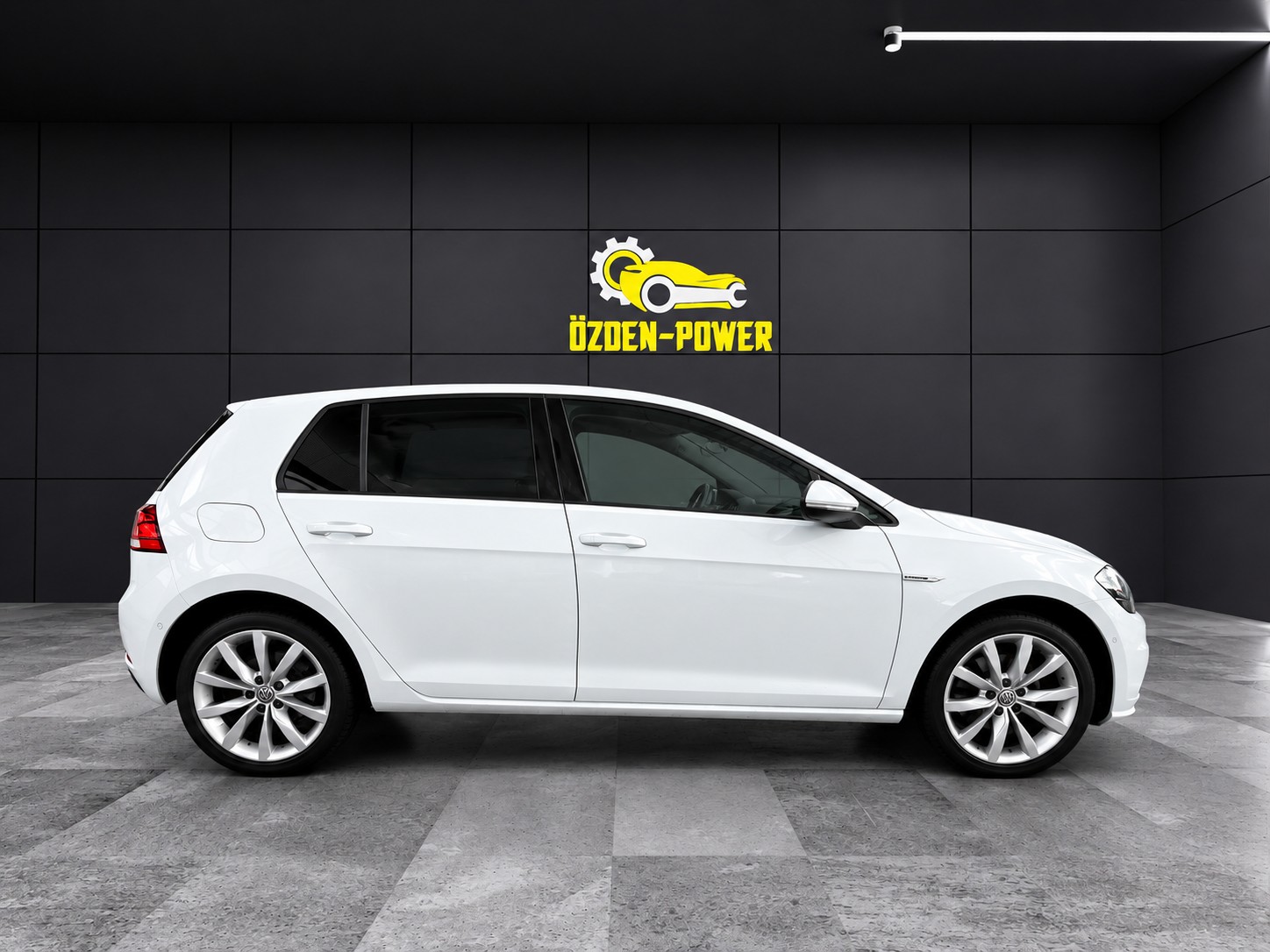 VW Golf 1.5 TGI BlueMotion Comfortline DSG *12 Monate / 20‘000km Garantie*-image-4