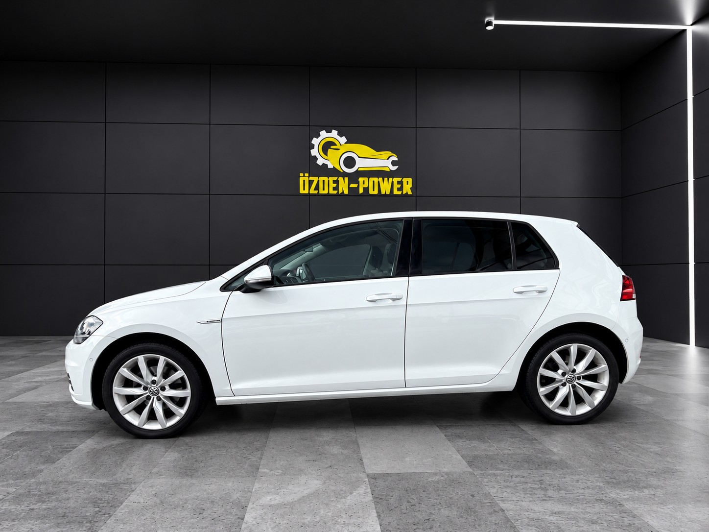 VW Golf 1.5 TGI BlueMotion Comfortline DSG *12 Monate / 20‘000km Garantie*-image-7