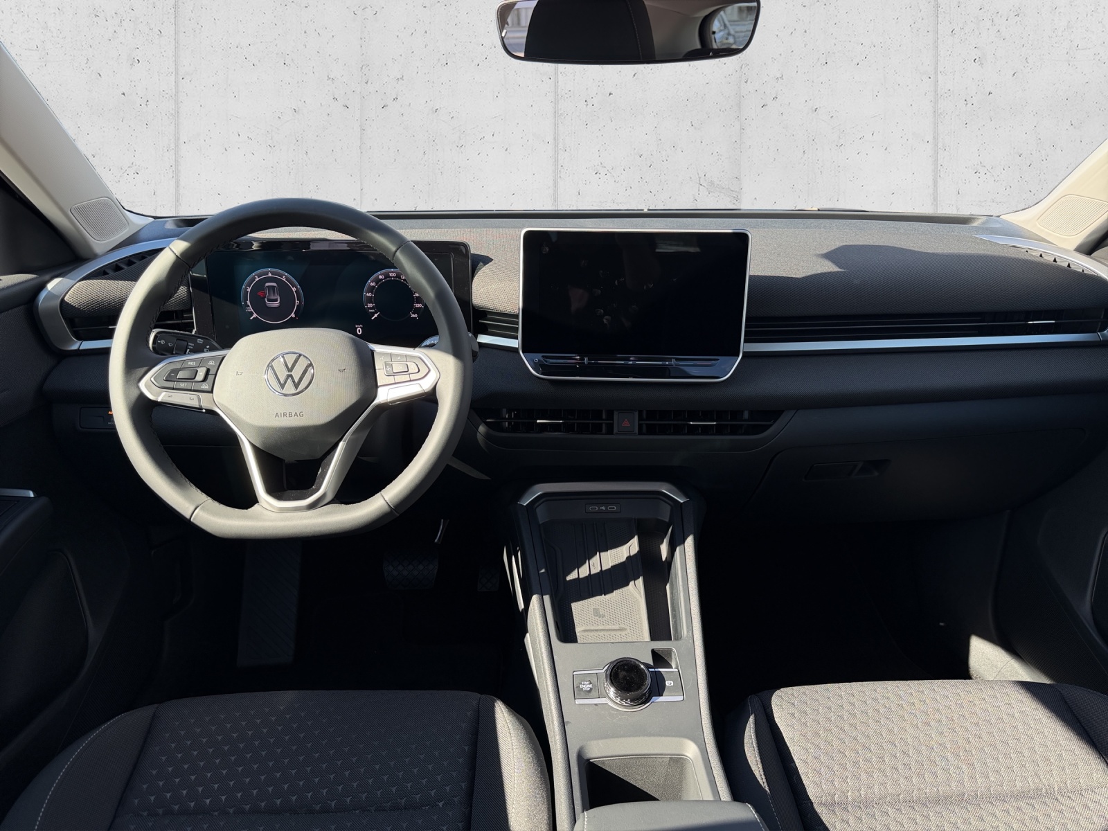 VW T-Roc 1.5 eTSI mHEV Trend DSG-image-13