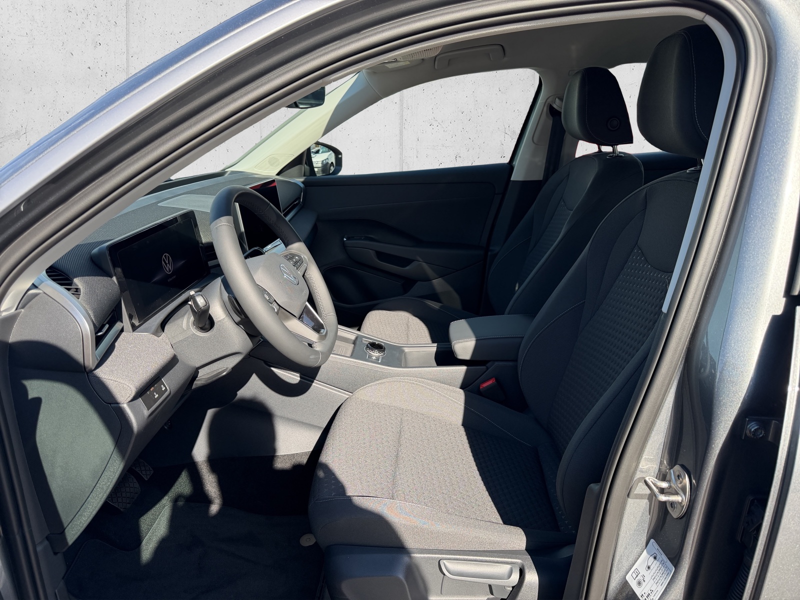 VW T-Roc 1.5 eTSI mHEV Trend DSG-image-8