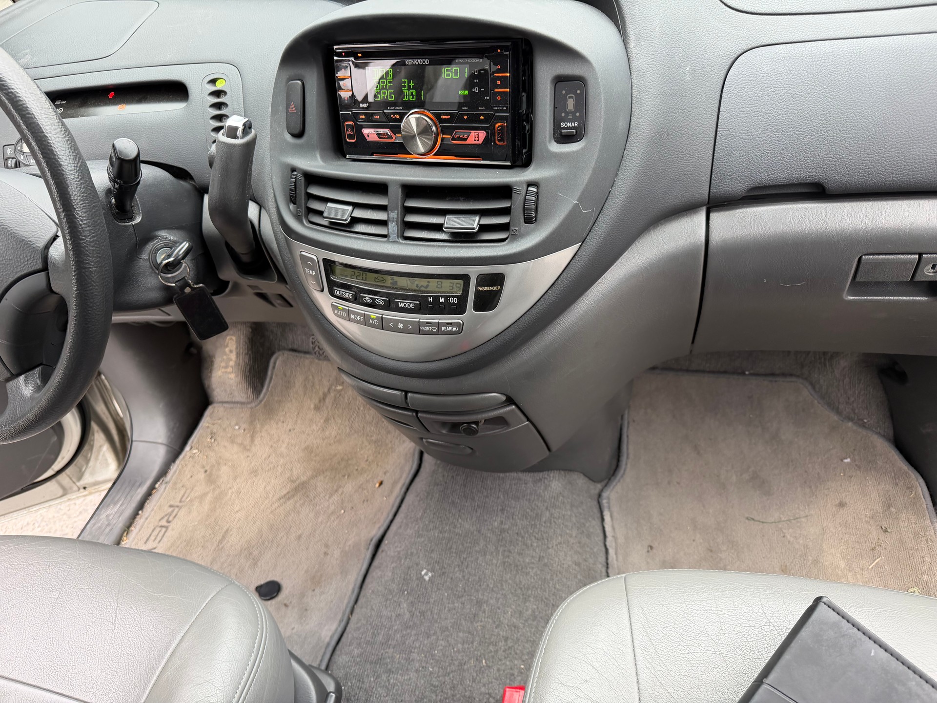TOYOTA Previa 2.4 Linea Luna-image-10