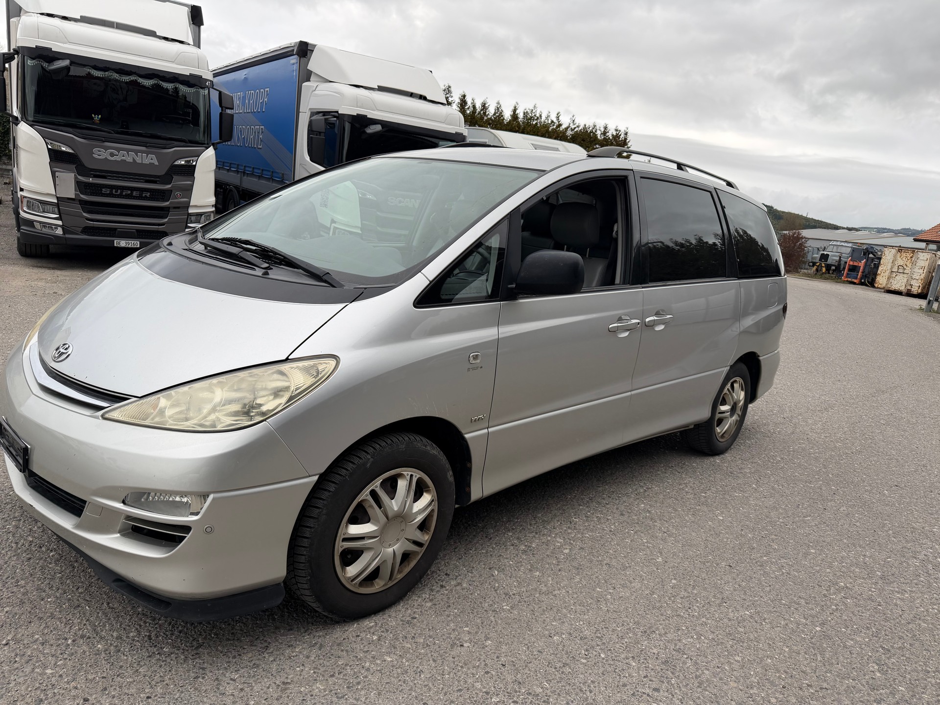 TOYOTA Previa 2.4 Linea Luna-image-1