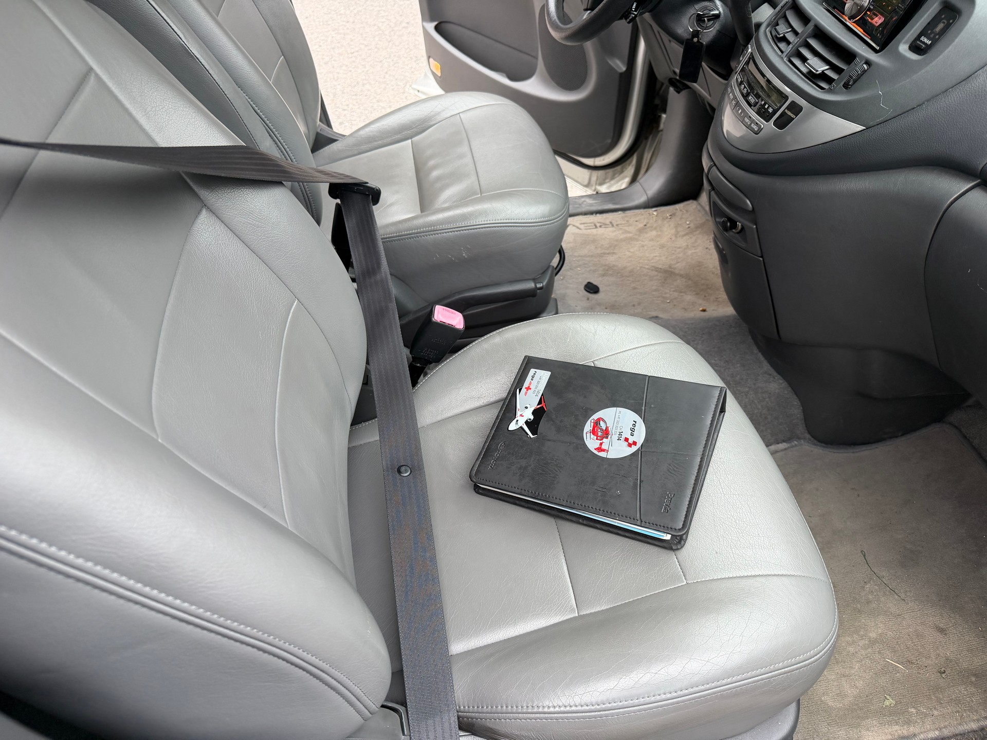 TOYOTA Previa 2.4 Linea Luna-image-8