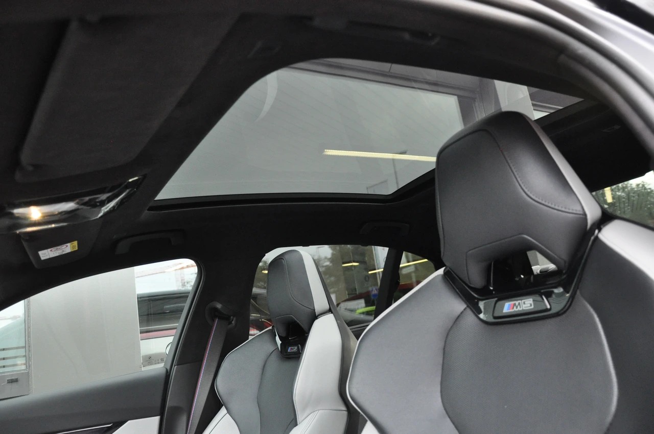 BMW M5 xDrive-image-27