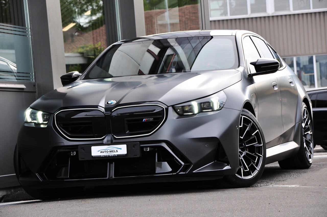 BMW M5 xDrive-image-1