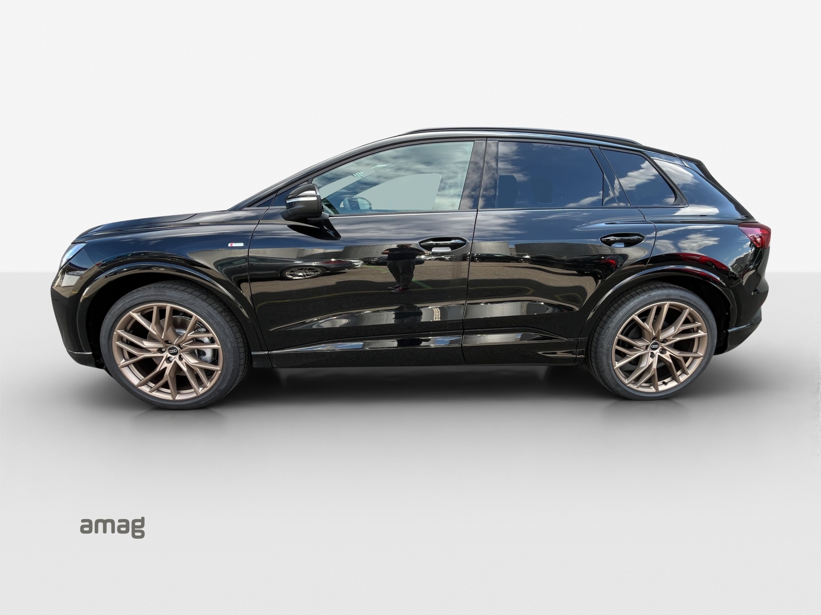 AUDI Q4 e-tron 45-image-1