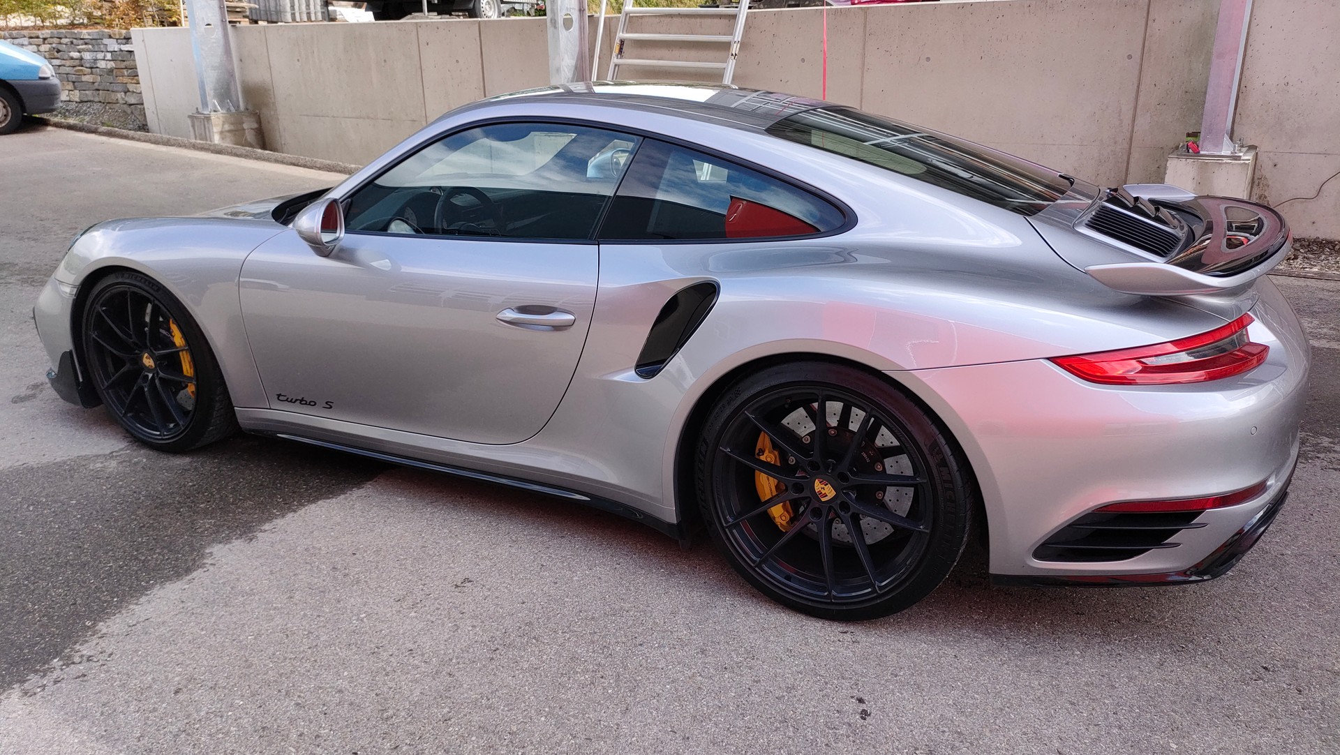 PORSCHE 911 Turbo S PDK-image-2