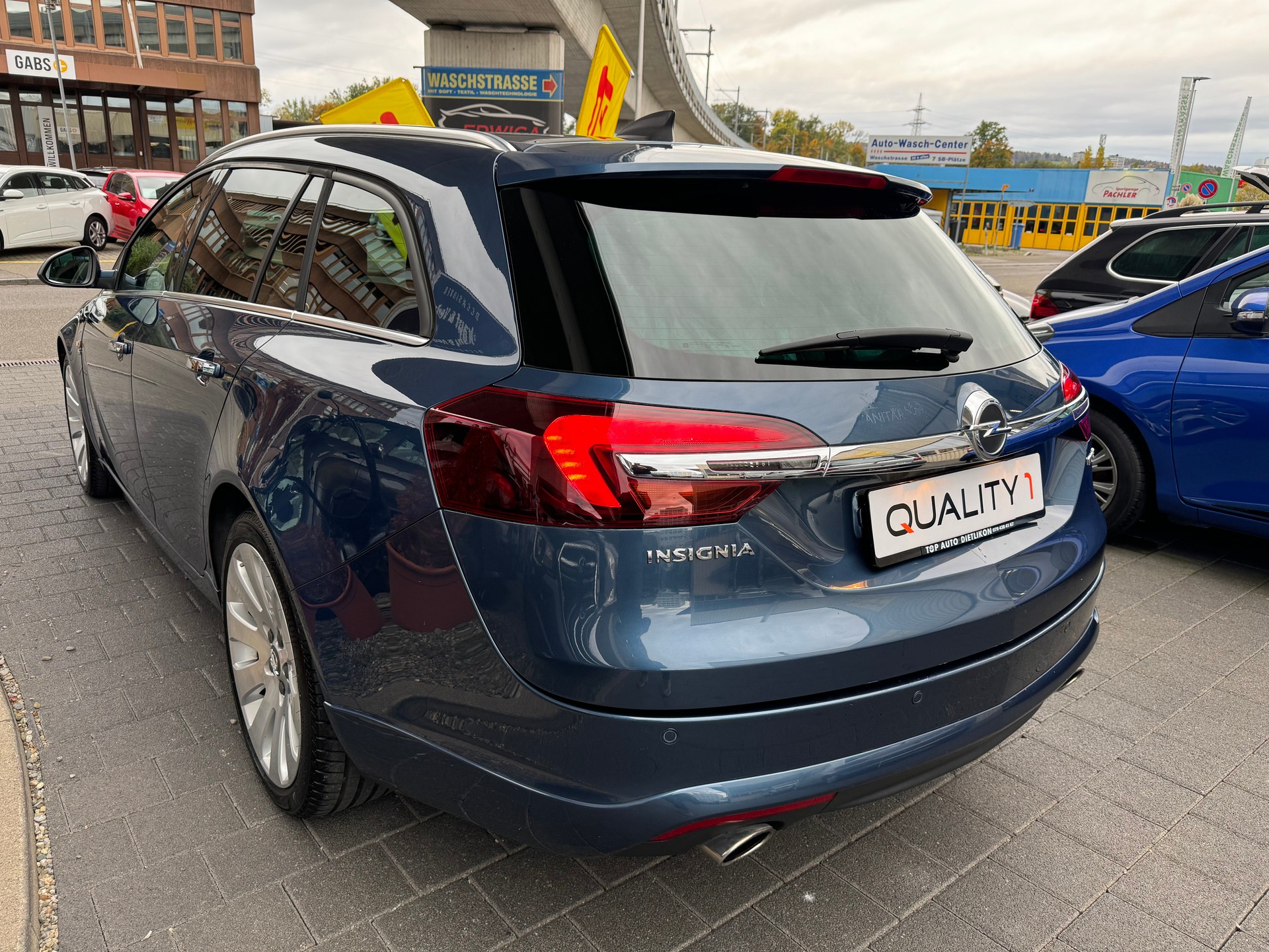 OPEL Insignia Sports Tourer 1.6 Turbo Edition Automatic-image-2