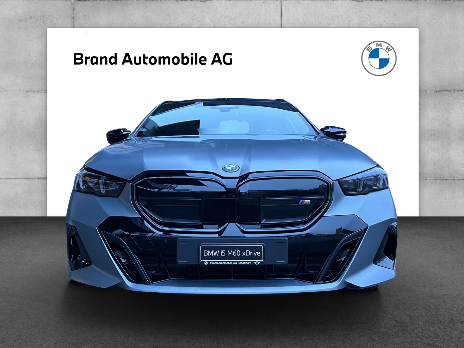 BMW i5 M60 xDrive Touring-image-1