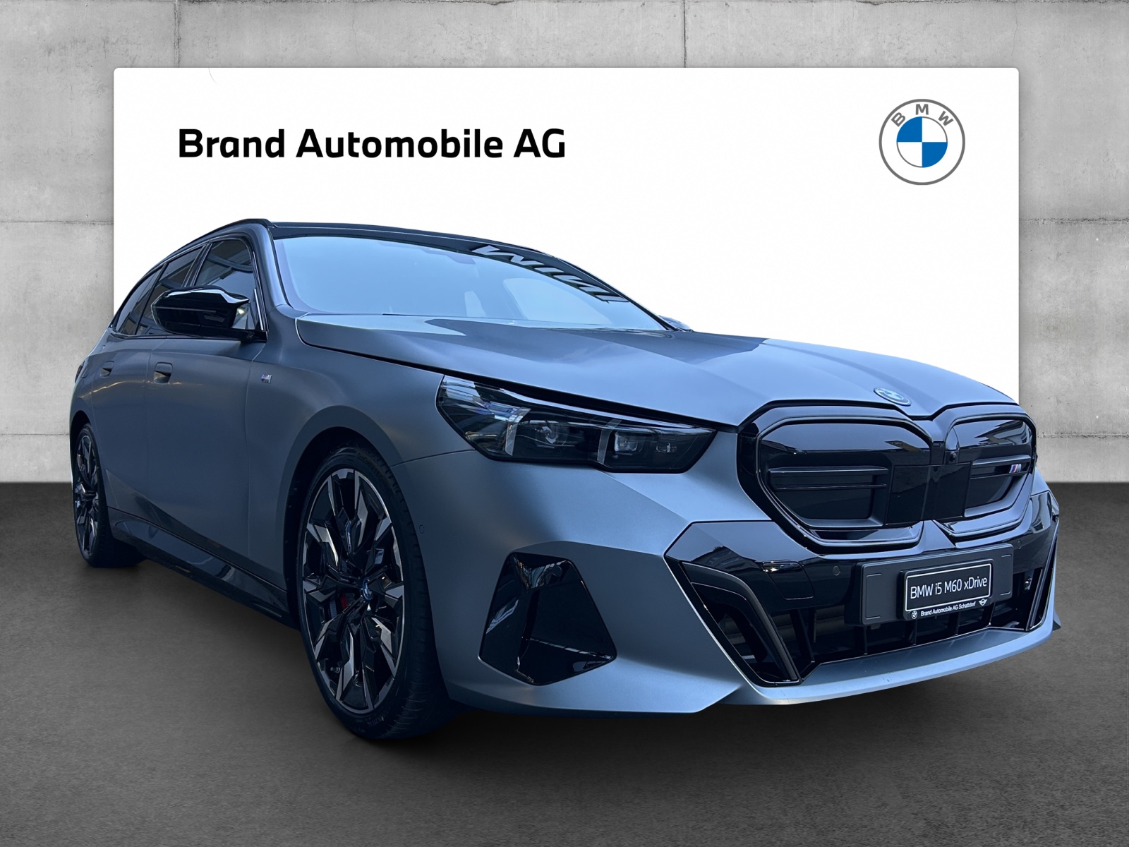 BMW i5 M60 xDrive Touring-image-13